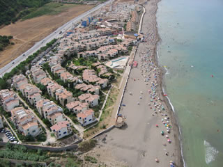 UN VILLAGE DE VACANCE FAMILIALLE  DE CAPRITOUR  TECHY
